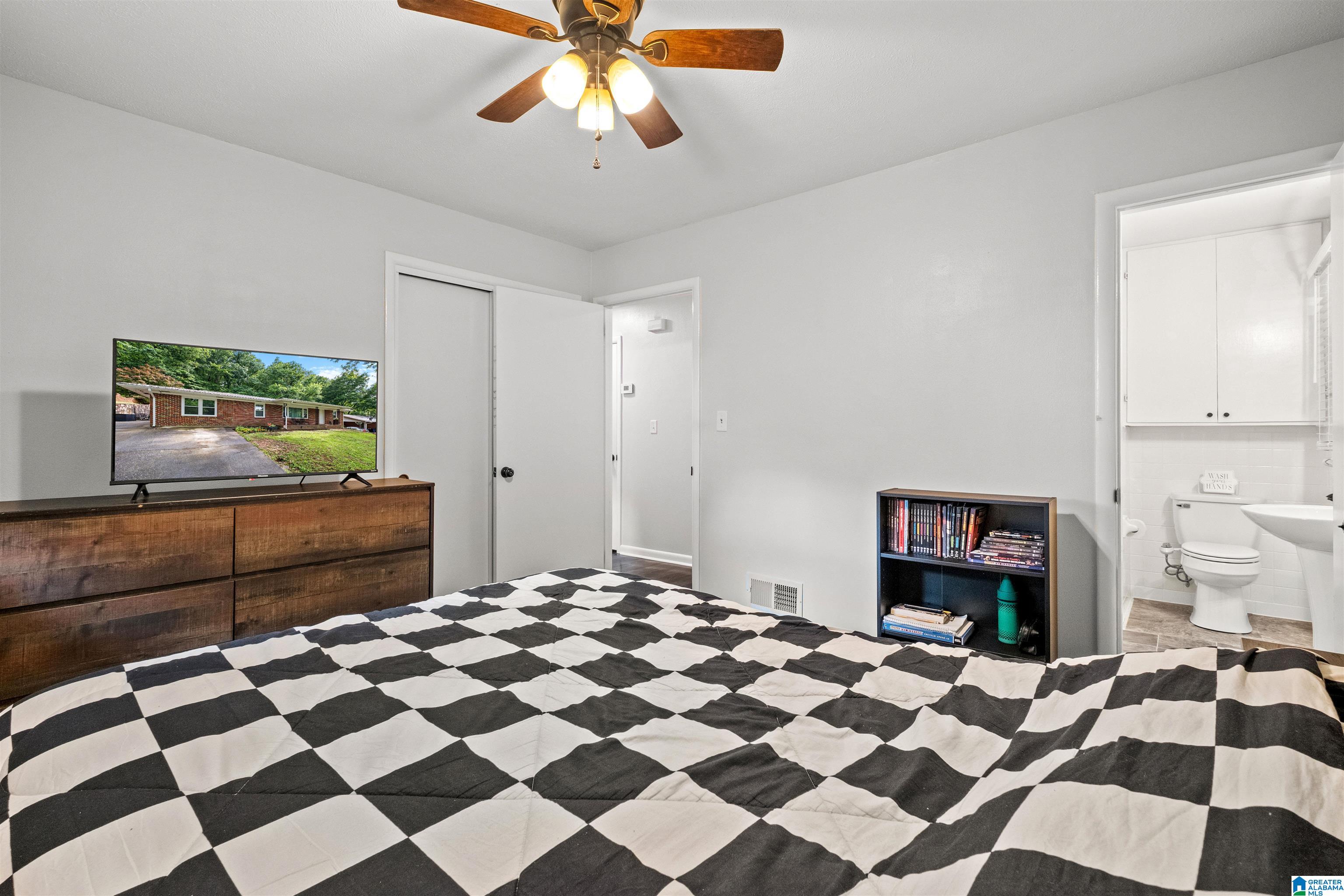 2012 Lynn Road Anniston, AL 36207 - Photo 21 of 36 Gallery Image 21