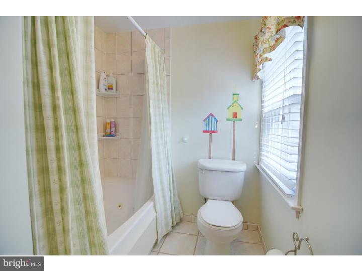 926 Ethan Allen Road Berwyn, PA 19312 - Photo 22 of 24 Bathroom