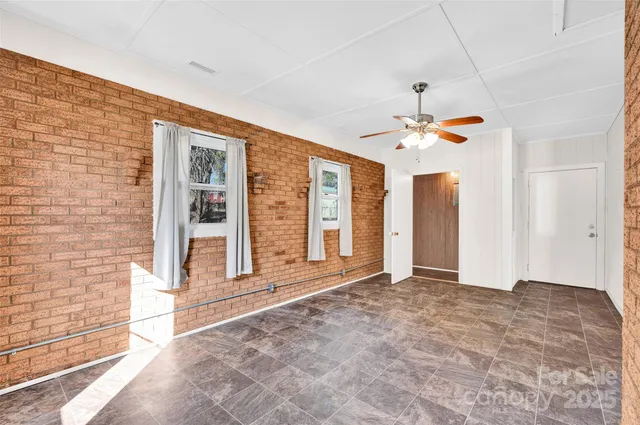 $160,000 | 5046 Oxford School Road, Claremont, NC 28610