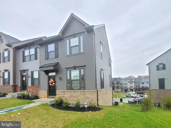 $2,400 | 1001 Rampart Drive, Fredericksburg, VA 22401