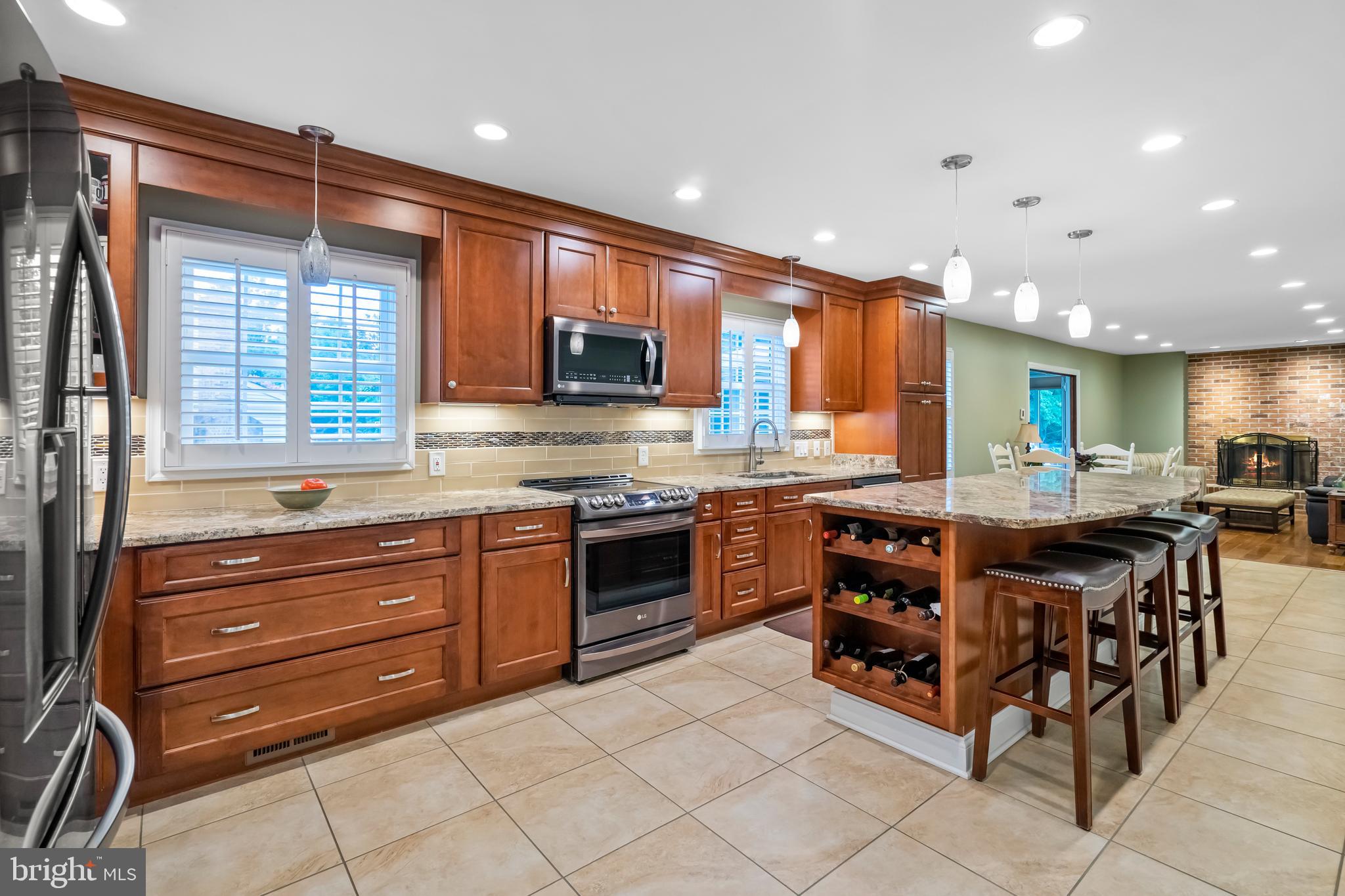12641 Thunder Chase Drive Reston, VA 20191 - Photo 3 of 23