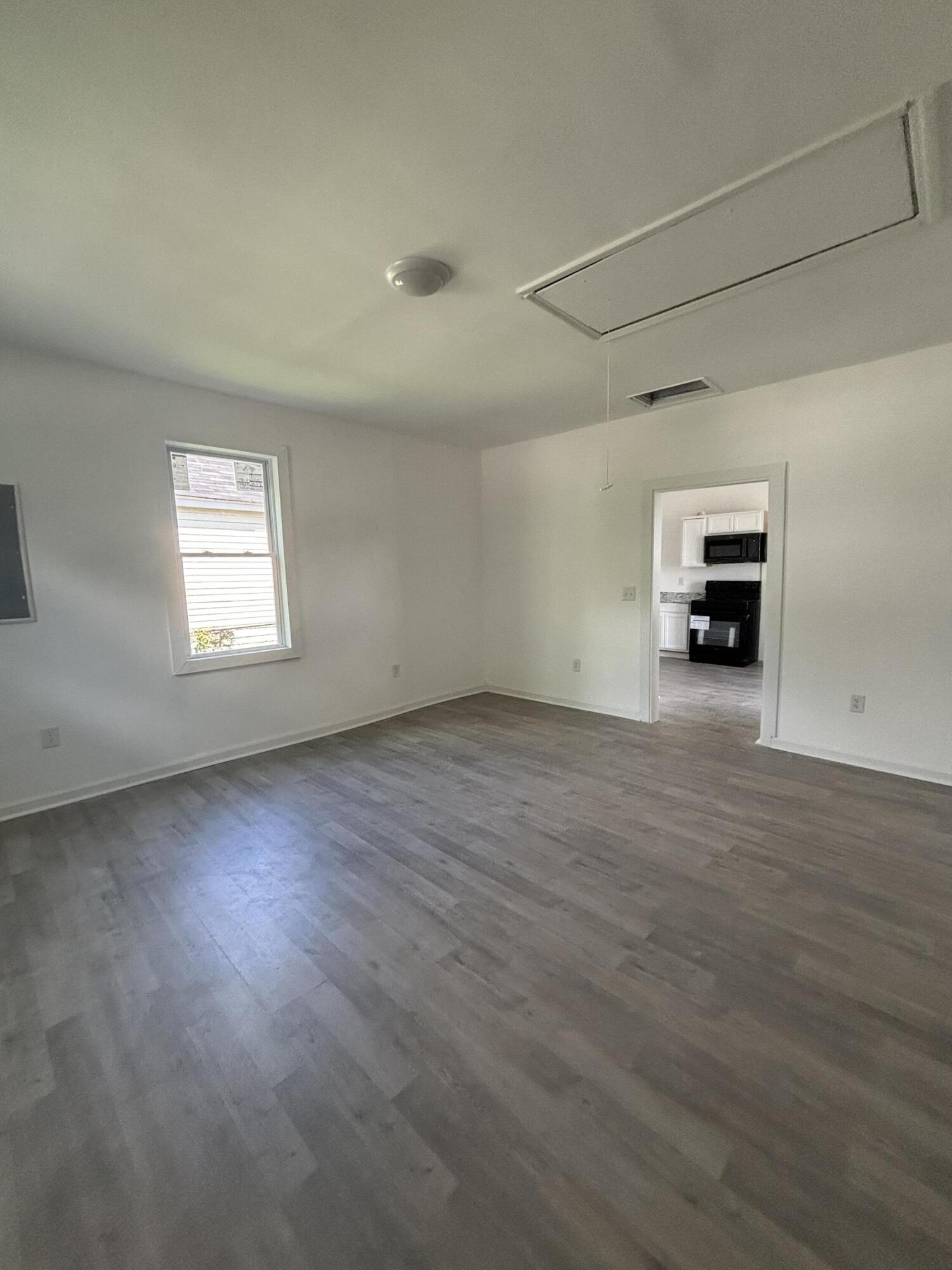 1744 Hicks Street Augusta, GA 30904 - Photo 6 of 18 IMG_7861