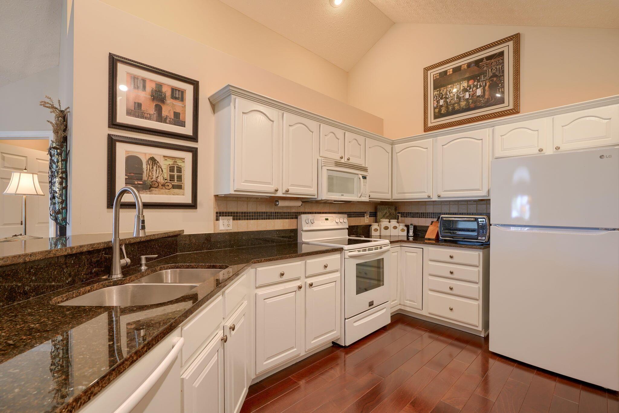 3732 Stoneway Point Powell, OH 43065 - Photo 24 of 43 Granite tops