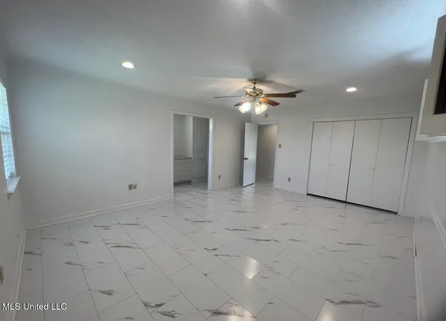 $186,000 | 506 Oakbrook Circle, McComb, MS 39648