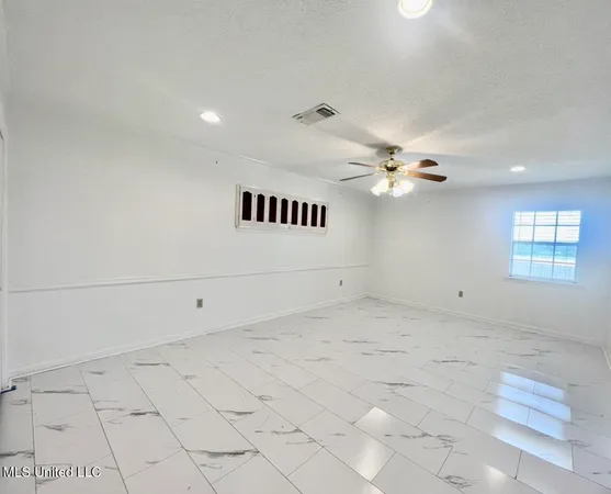 $186,000 | 506 Oakbrook Circle, McComb, MS 39648