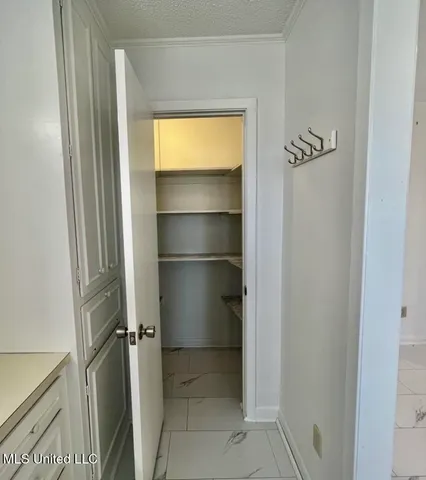 $186,000 | 506 Oakbrook Circle, McComb, MS 39648