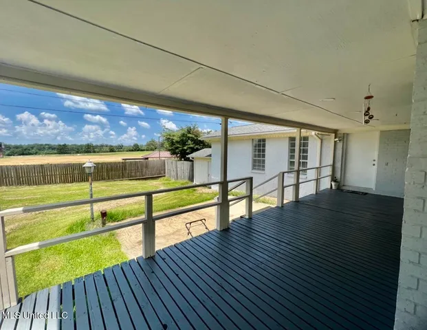 $186,000 | 506 Oakbrook Circle, McComb, MS 39648