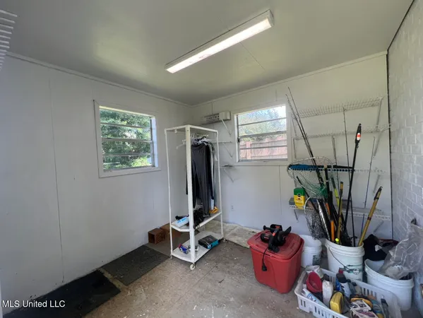 $186,000 | 506 Oakbrook Circle, McComb, MS 39648