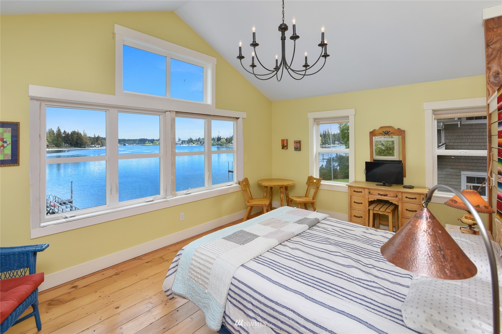 16158 Virginia Point Road Northeast Poulsbo, WA 98370 - Photo 12 of 38 Gallery Image 12