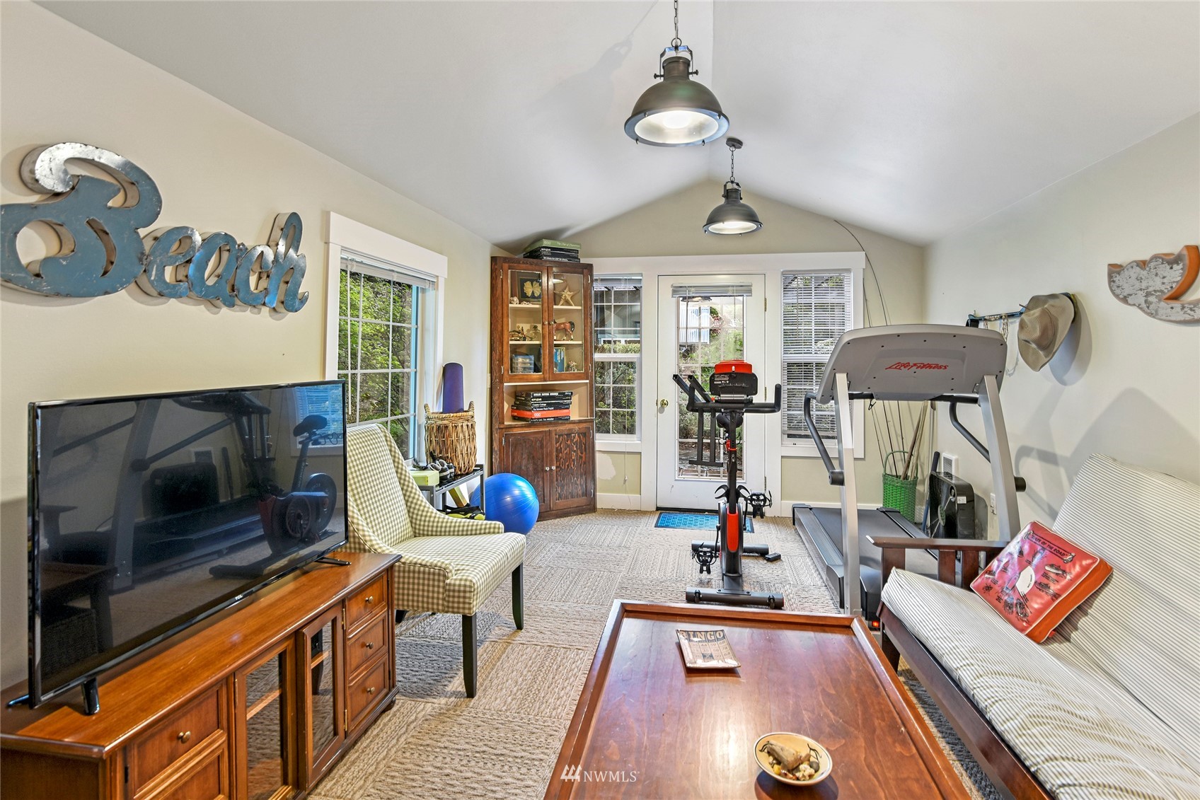 16158 Virginia Point Road Northeast Poulsbo, WA 98370 - Photo 22 of 38 Gallery Image 22