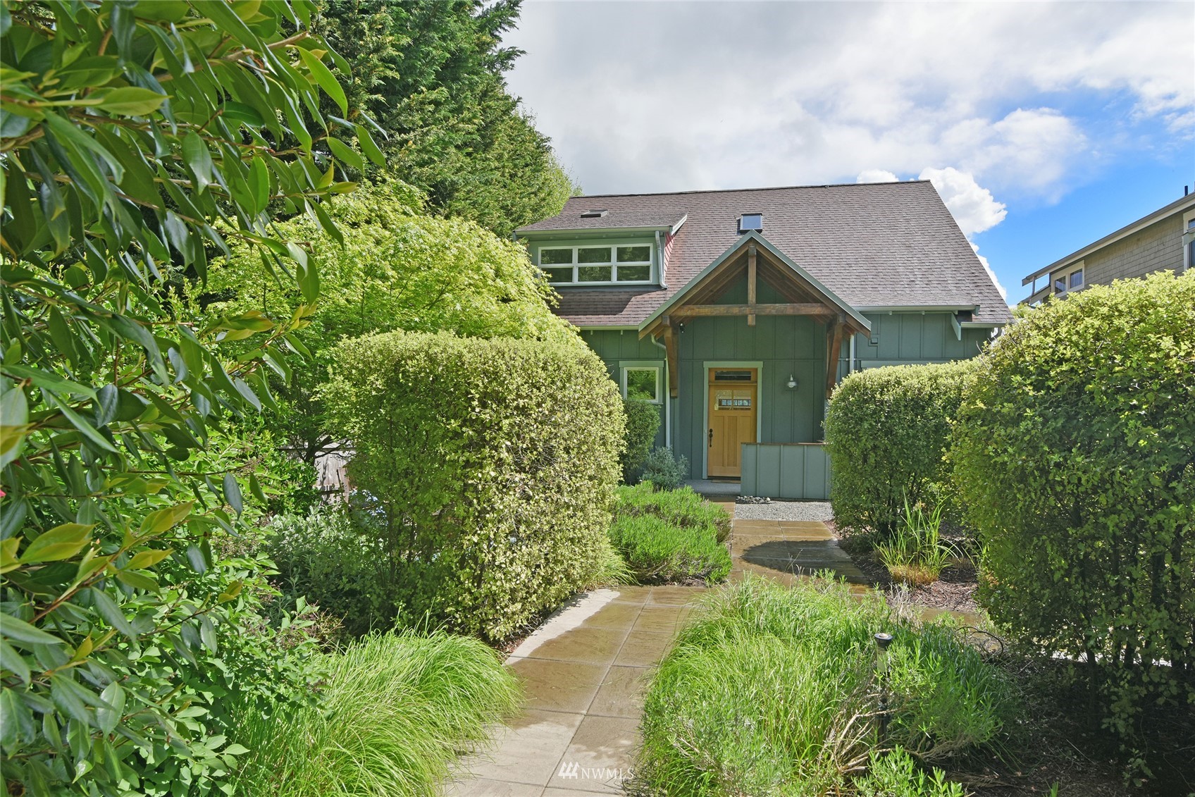 16158 Virginia Point Road Northeast Poulsbo, WA 98370 - Photo 30 of 38 Gallery Image 30