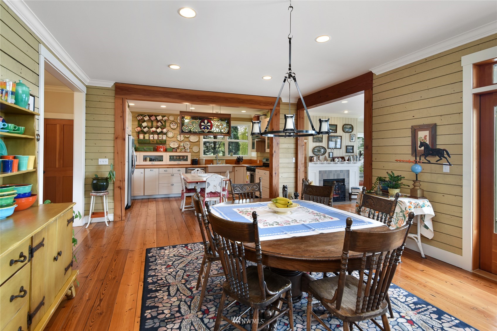 16158 Virginia Point Road Northeast Poulsbo, WA 98370 - Photo 8 of 38 Gallery Image 8