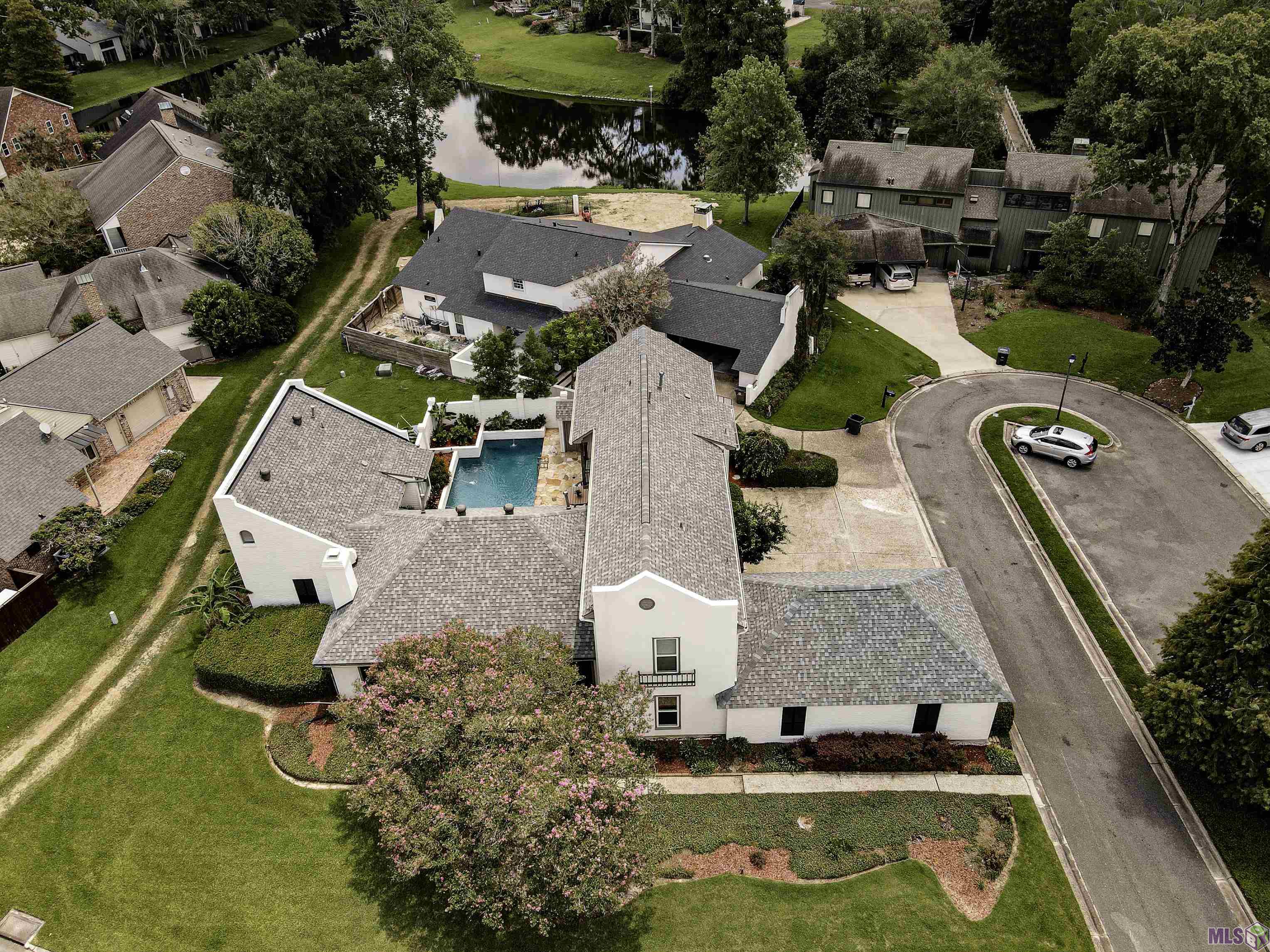 1605 Applewood Road Baton Rouge, LA 70808 - Photo 2 of 34 Gallery Image 2