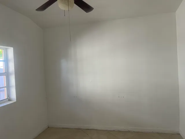 $1,400 | 210 West 60th Street, Unit B, Hialeah, FL 33012