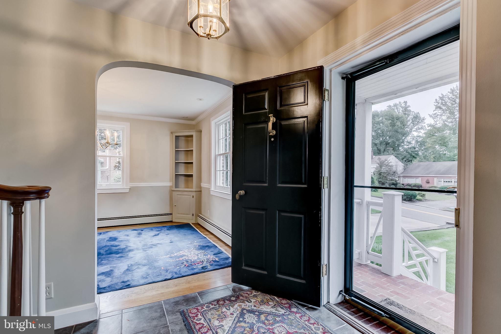 402 Range Road Baltimore, MD 21204 - Photo 3 of 43 Enter into the gracious foyer