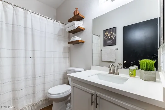 $295,000 | 4821 Black Bear Road, Unit 202, Las Vegas, NV 89149