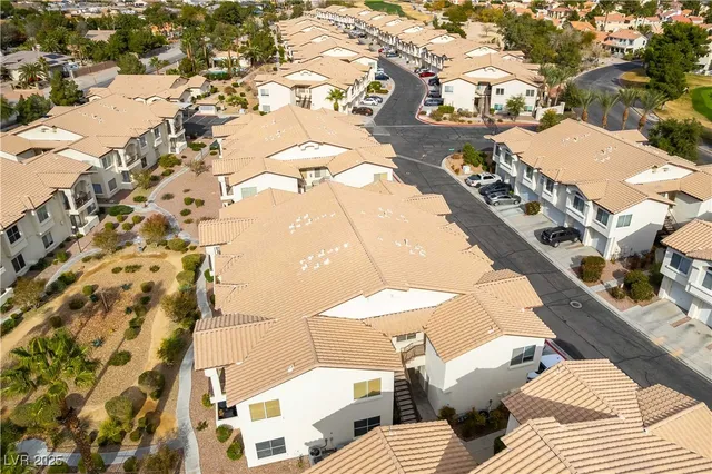 $295,000 | 4821 Black Bear Road, Unit 202, Las Vegas, NV 89149
