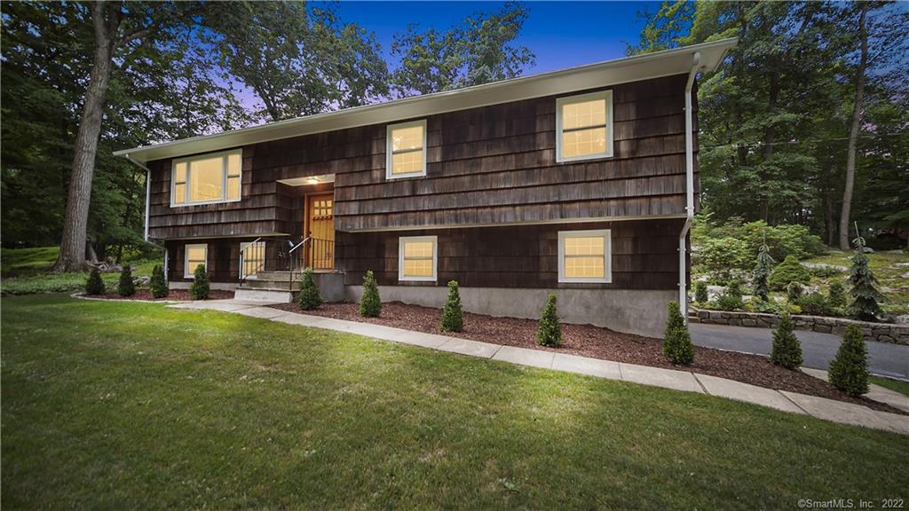 31 Sleepy Hollow Road Ridgefield, CT 06877 - Photo 1 of 1