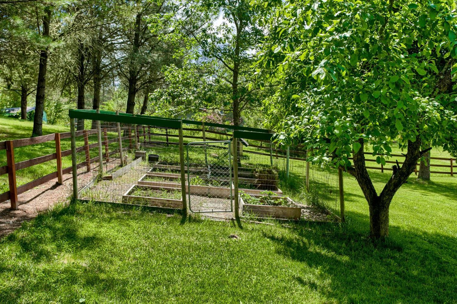 521 Espey Road Grants Pass, OR 97527 - Photo 33 of 35 Additional Photo