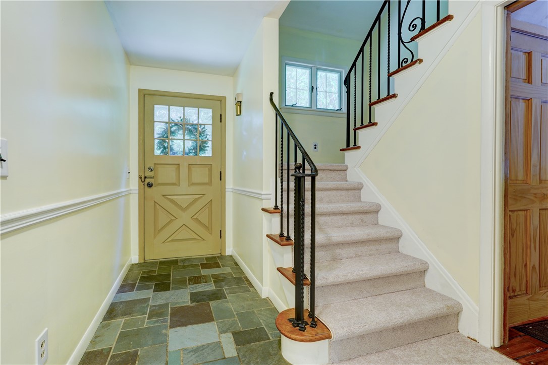 1743 Calkins Road Pittsford, NY 14534 - Photo 2 of 46