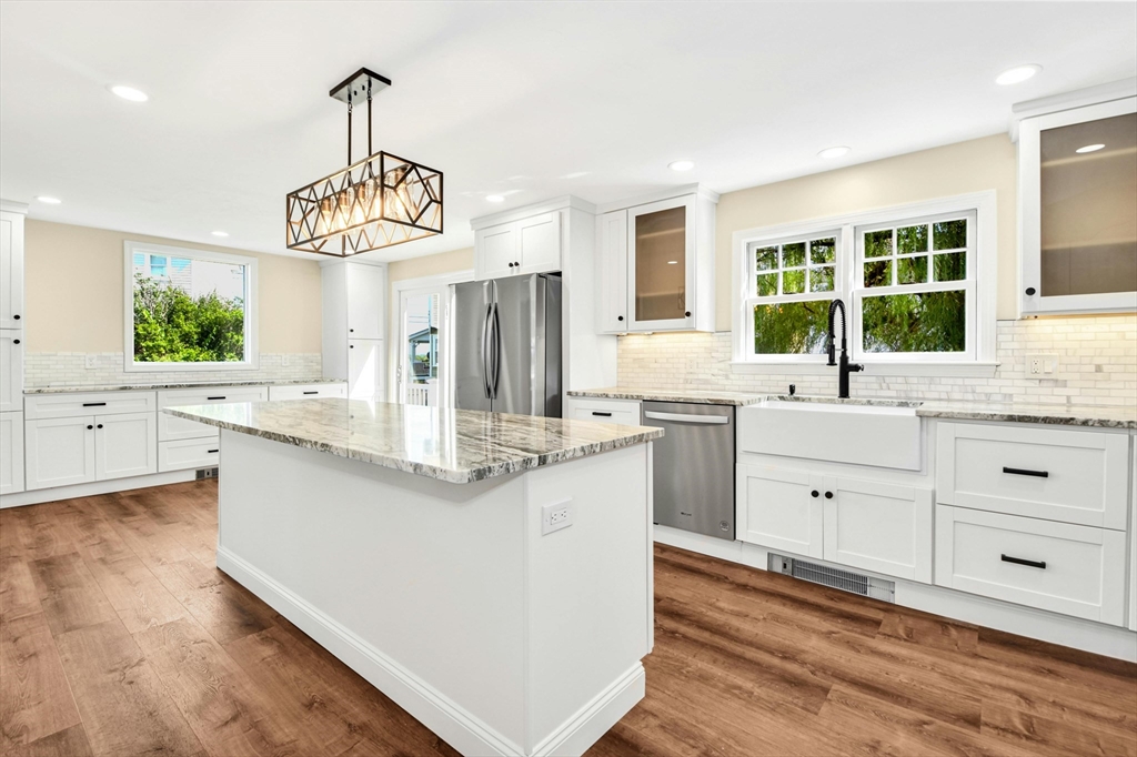 46 Duck Lane Hull, MA 02045 - Photo 11 of 42