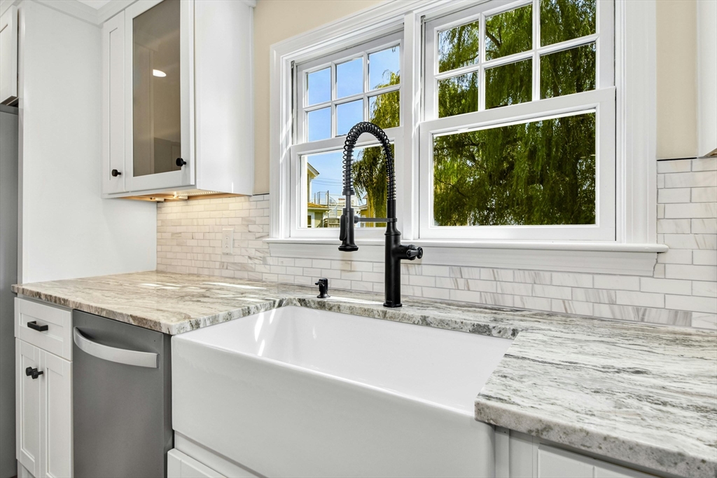 46 Duck Lane Hull, MA 02045 - Photo 13 of 42