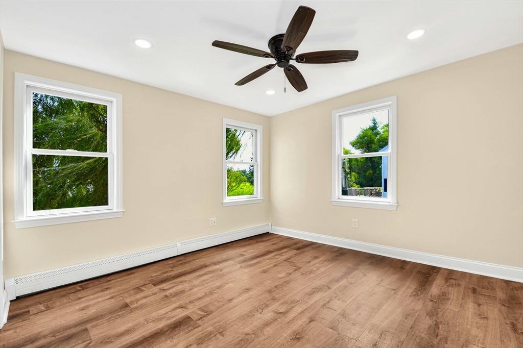 46 Duck Lane Hull, MA 02045 - Photo 18 of 42