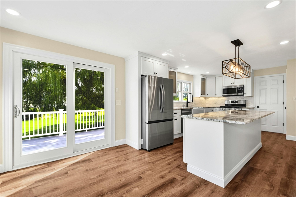 46 Duck Lane Hull, MA 02045 - Photo 8 of 42