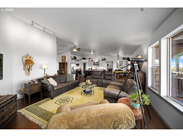 $865,000 | 7408 Southeast Night Hawk Court, Prineville, OR 97754