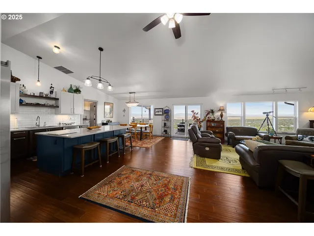 $865,000 | 7408 Southeast Night Hawk Court, Prineville, OR 97754