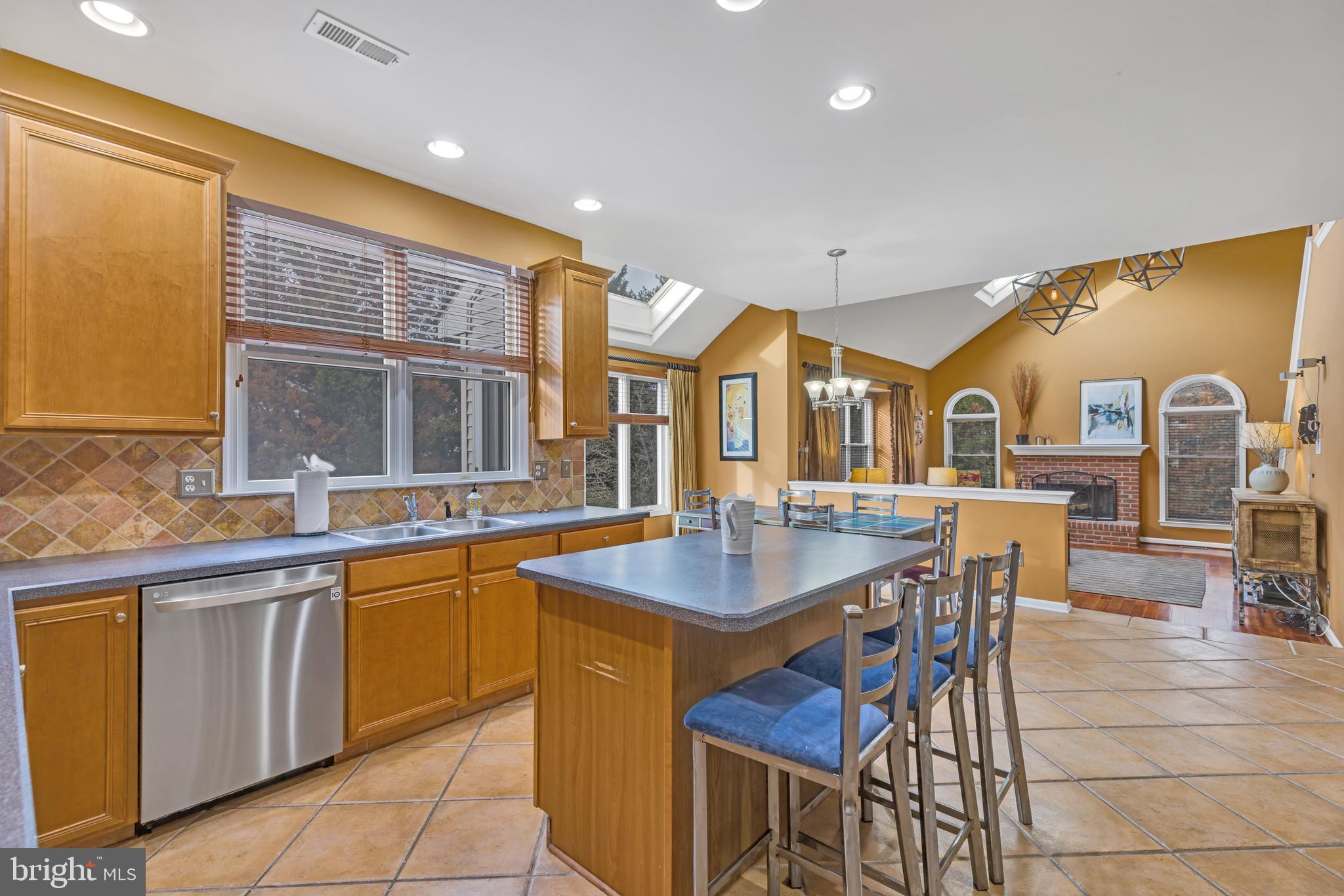 13 Murray Road Moorestown, NJ 08057 - Photo 8 of 37