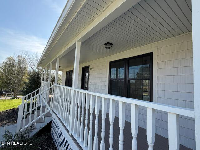 128 Pheasant Road Clinton, TN 37716 - Photo 3 of 20 IMG_0924