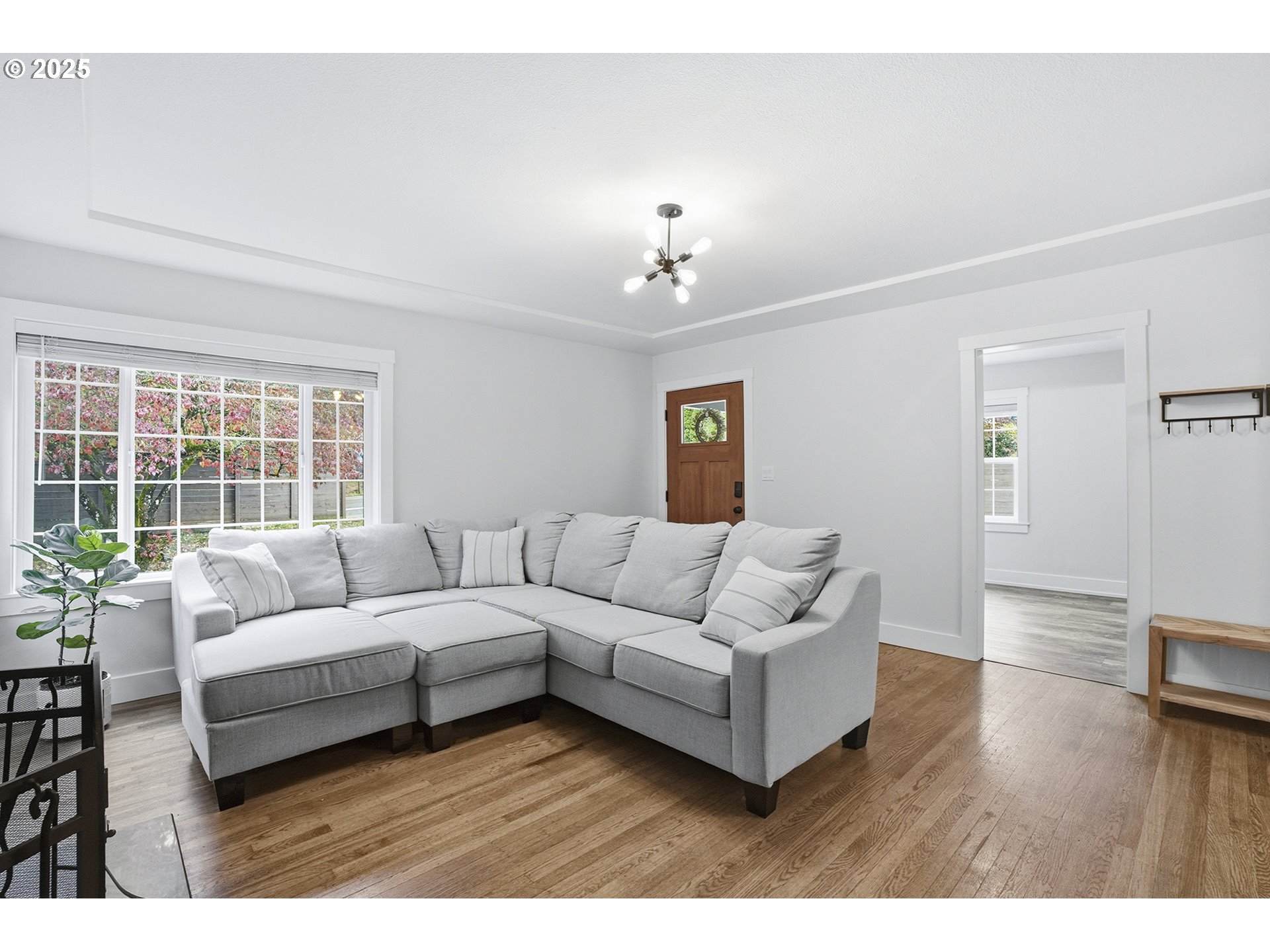 6514 Southeast Thiessen Road Milwaukie, OR 97267 - Photo 11 of 43