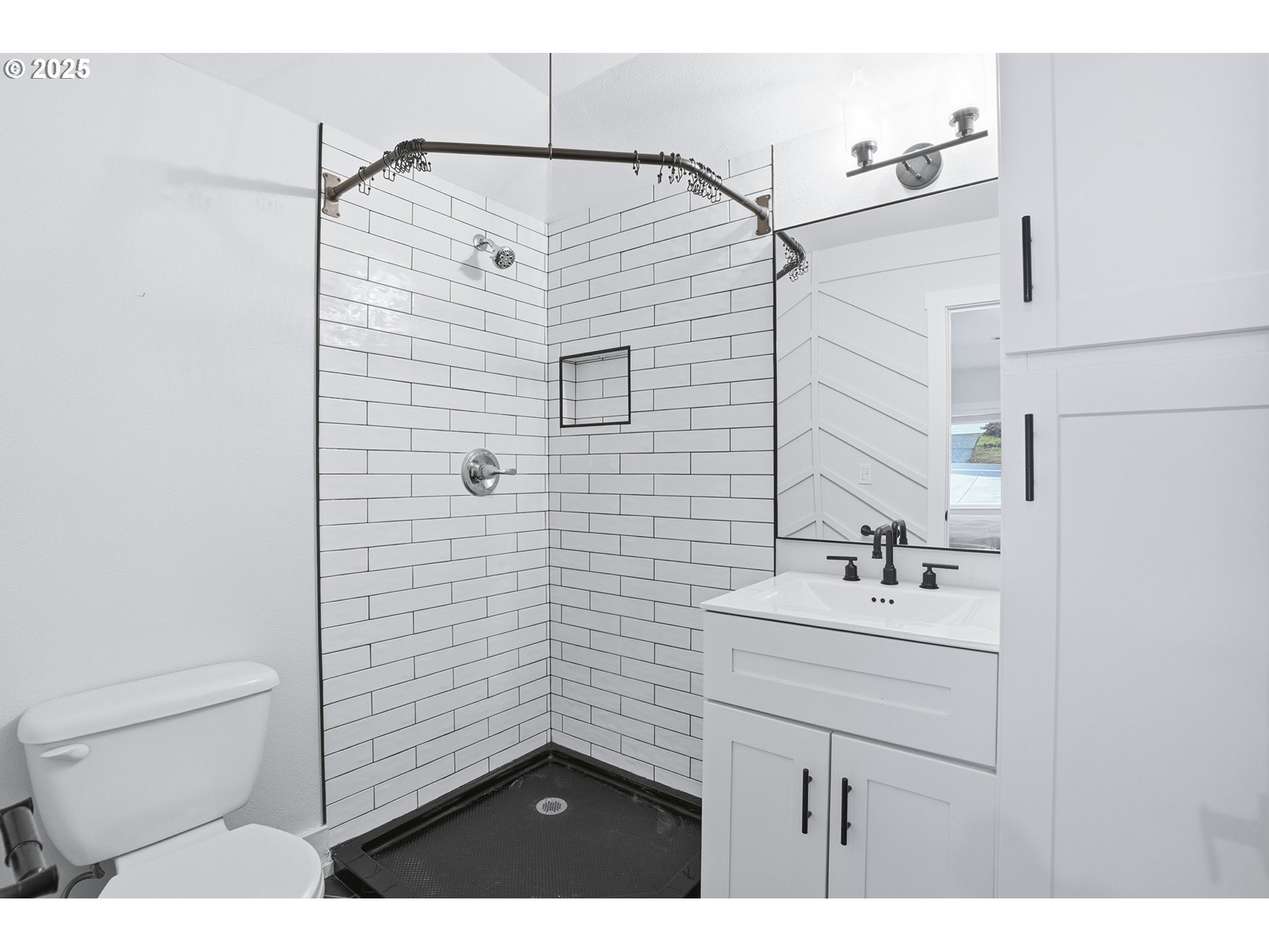 6514 Southeast Thiessen Road Milwaukie, OR 97267 - Photo 28 of 43