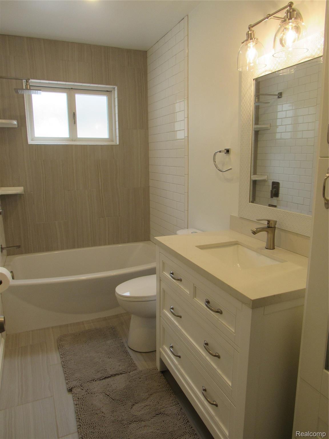 6764 Harding Street Taylor, MI 48180 - Photo 16 of 37 Gorgeous full bath!