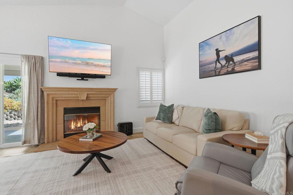 1701 Crystal Ridge Way Vista, CA 92081 - Photo 9 of 37