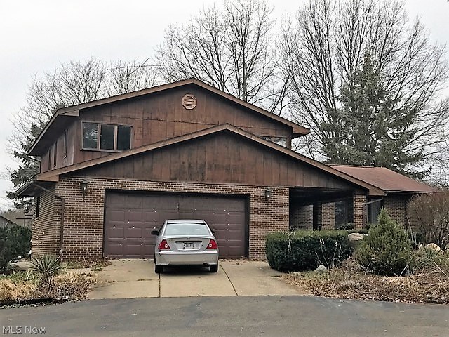 1966 Jacoby Road Akron, OH 44321 - Photo 1 of 11