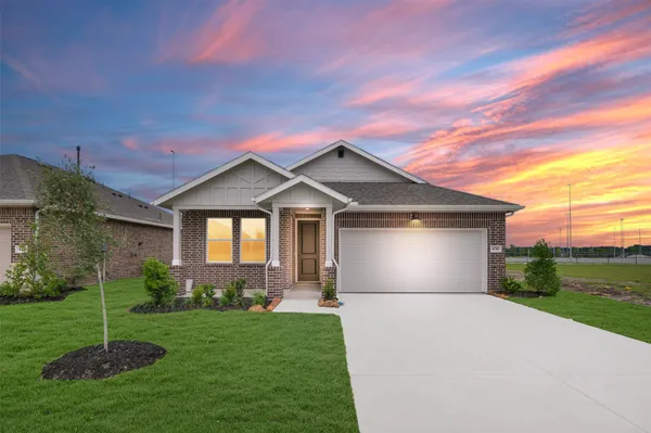 $329,930 | 436 East Rose Marie Lane, Montgomery, TX 77356
