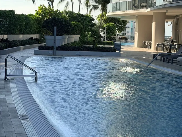 $7,100 | 488 Northeast 18th Street, Unit 2310, Miami, FL 33132