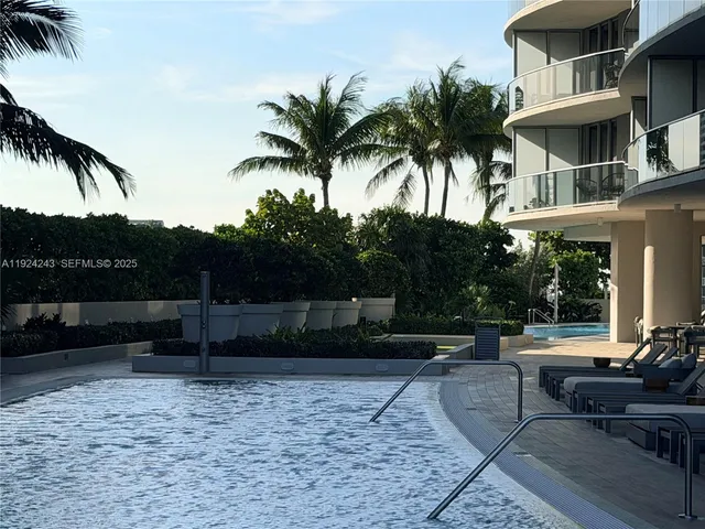 $7,100 | 488 Northeast 18th Street, Unit 2310, Miami, FL 33132