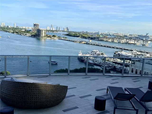 $7,100 | 488 Northeast 18th Street, Unit 2310, Miami, FL 33132