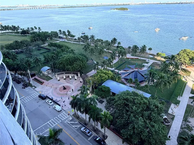 $7,100 | 488 Northeast 18th Street, Unit 2310, Miami, FL 33132