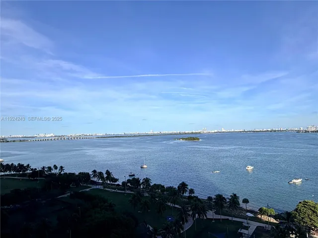 $7,100 | 488 Northeast 18th Street, Unit 2310, Miami, FL 33132