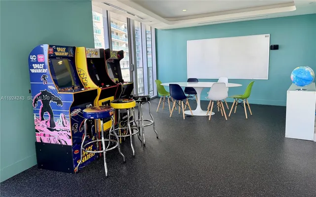 $7,100 | 488 Northeast 18th Street, Unit 2310, Miami, FL 33132