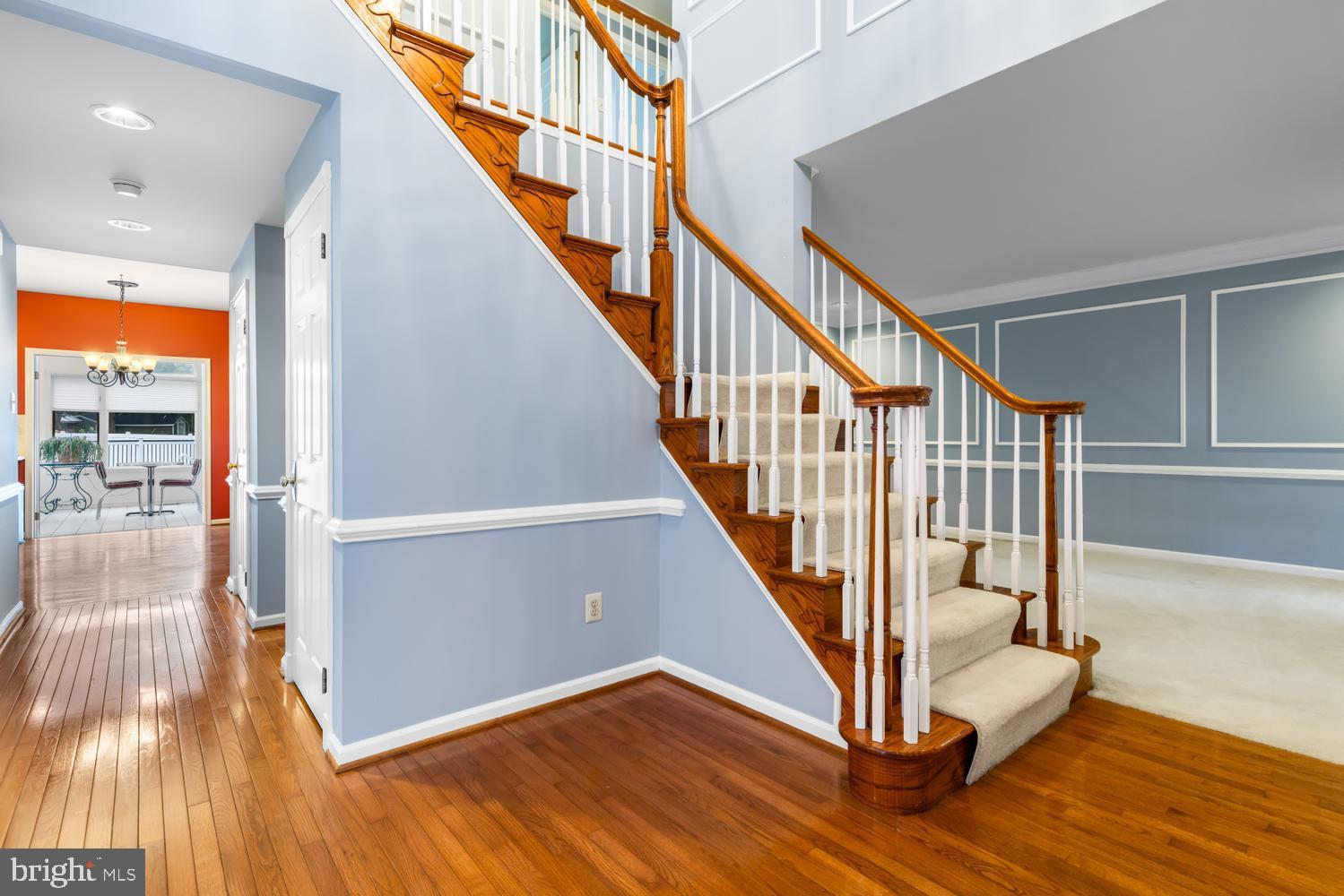 345 Reinert Road Hatfield, PA 19440 - Photo 5 of 45 Two-Story Foyer