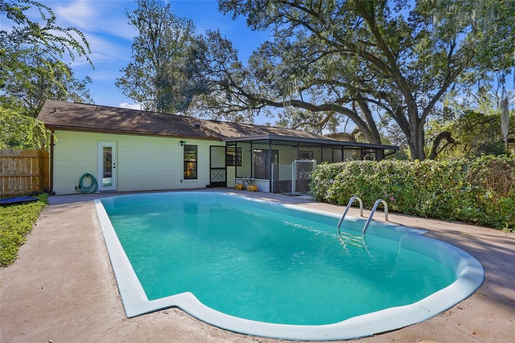 1310 Southwest 76th Drive Gainesville, FL 32607 - Photo 15 of 29 Gallery Image 15