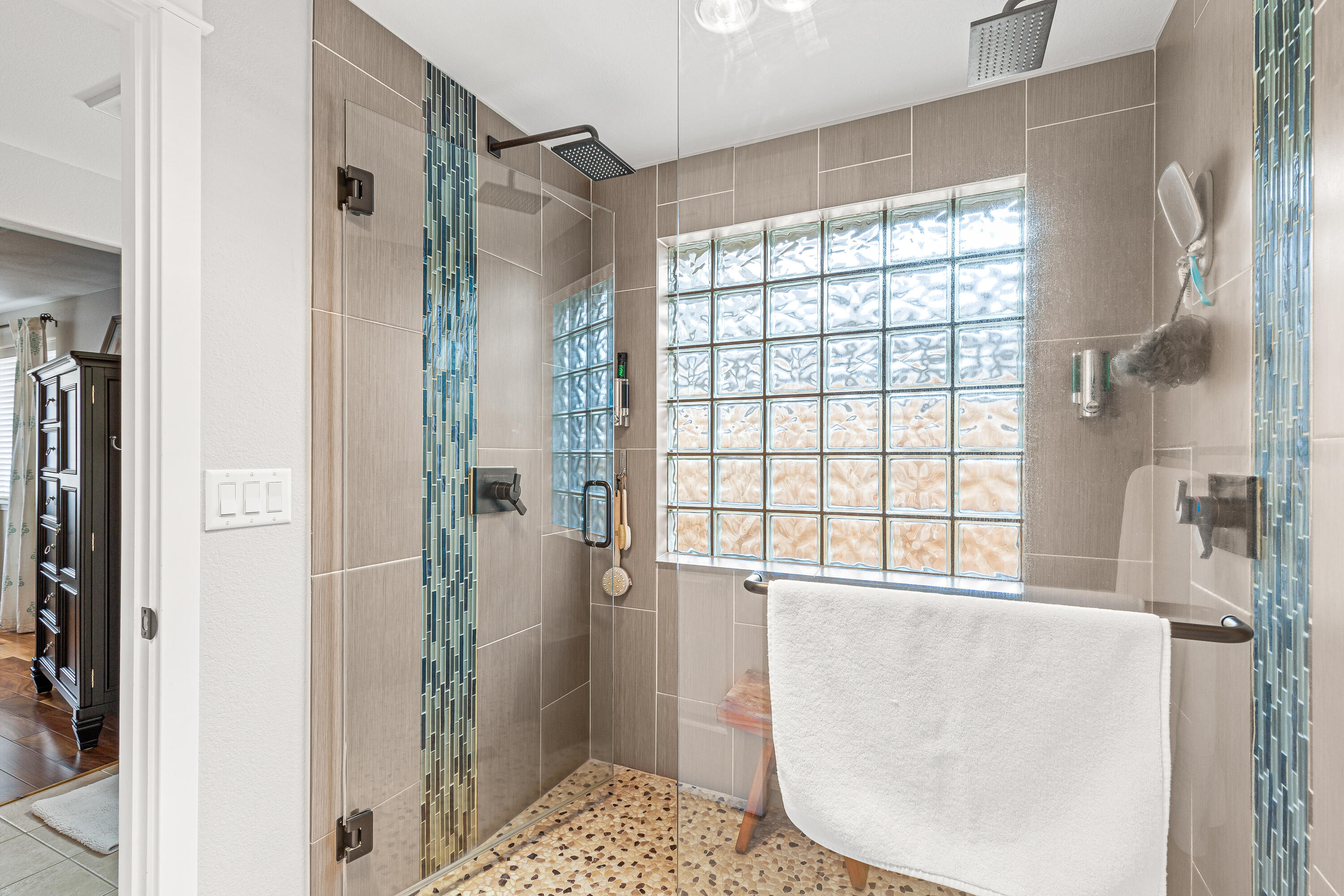 711 Brandon Street Central Point, OR 97502 - Photo 18 of 47 9R9A7578