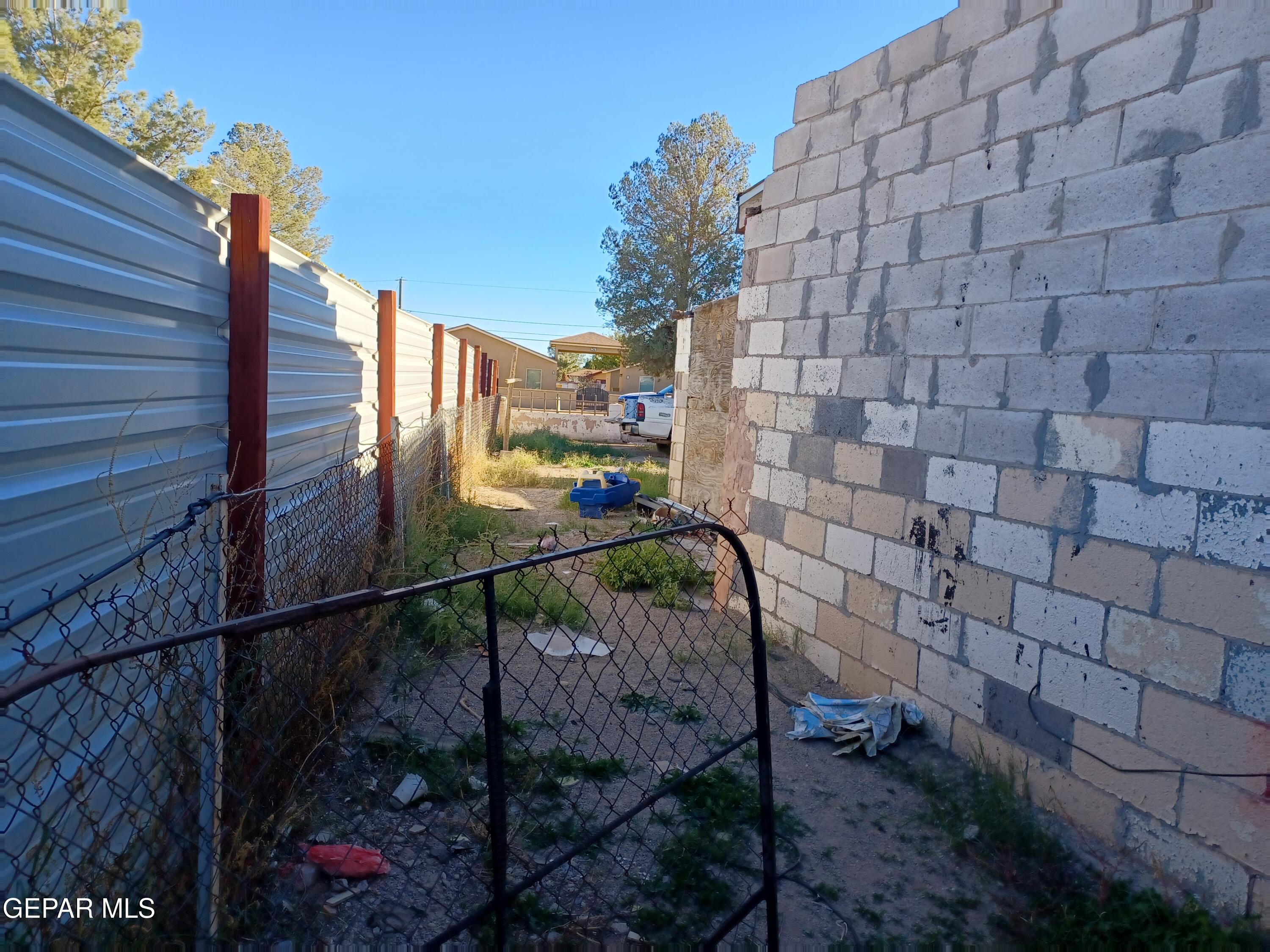 627 Milo Drive El Paso, TX 79927 - Photo 20 of 21 20251207_141705