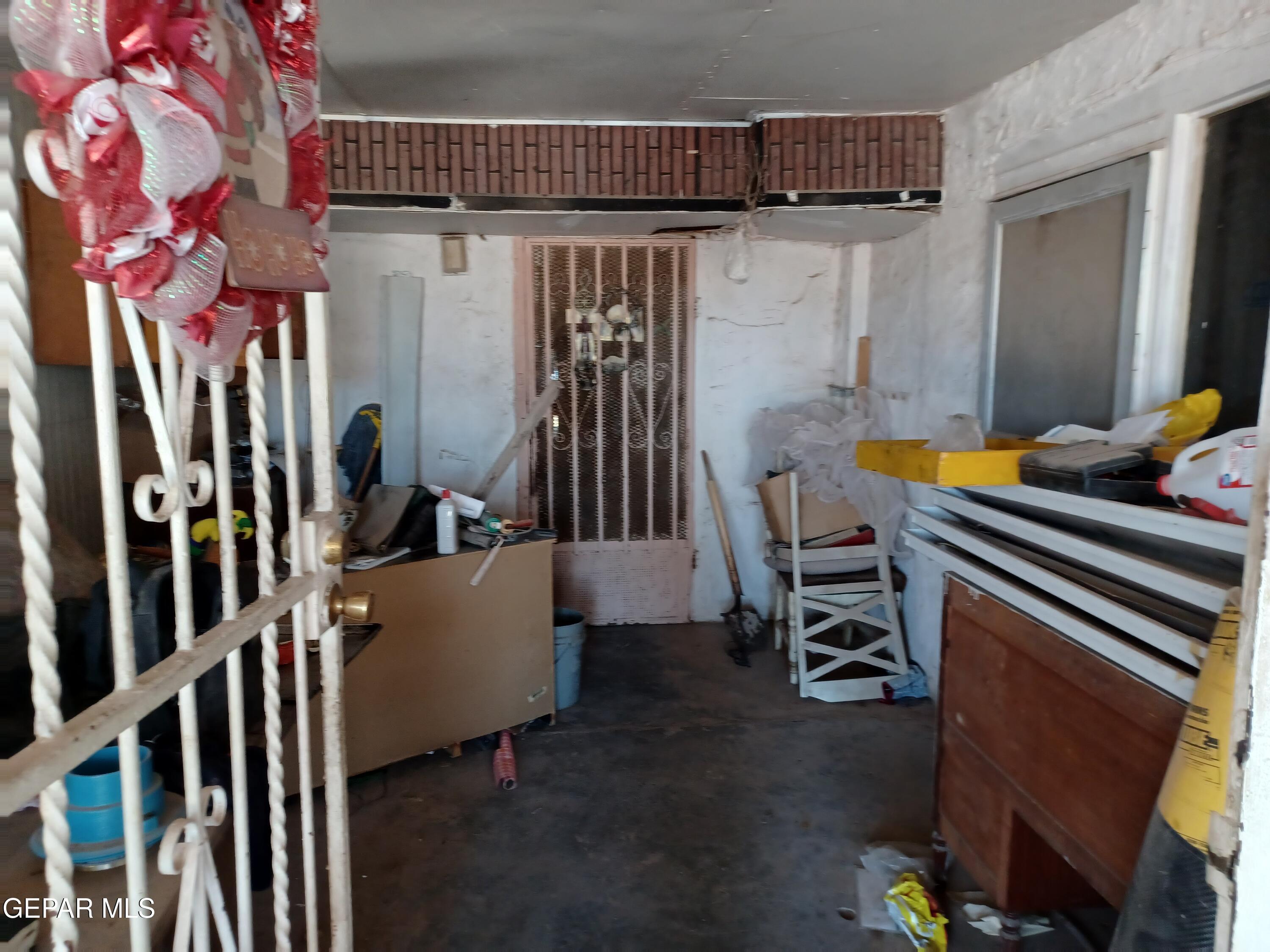 627 Milo Drive El Paso, TX 79927 - Photo 4 of 25 20251207_142455