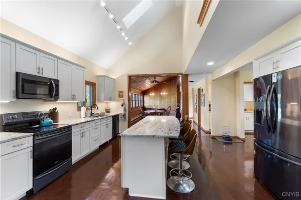 $499,900 | 1038 Shackham Road, Fabius, NY 13063